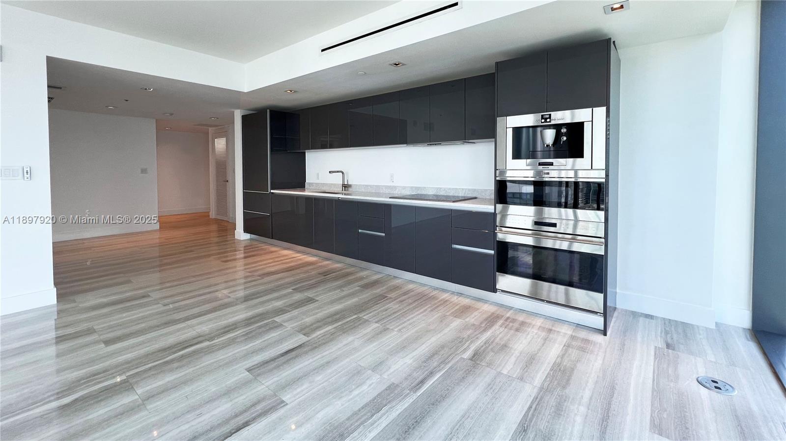 ECHO BRICKELL CONDO - Residential Lease