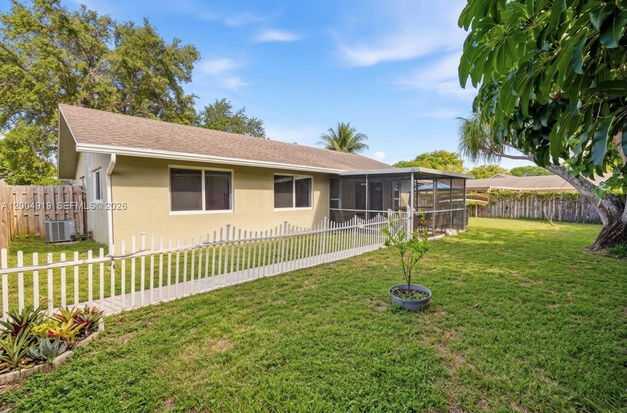 SOUTH SHORE 1 OF WELLINGTO - Residential