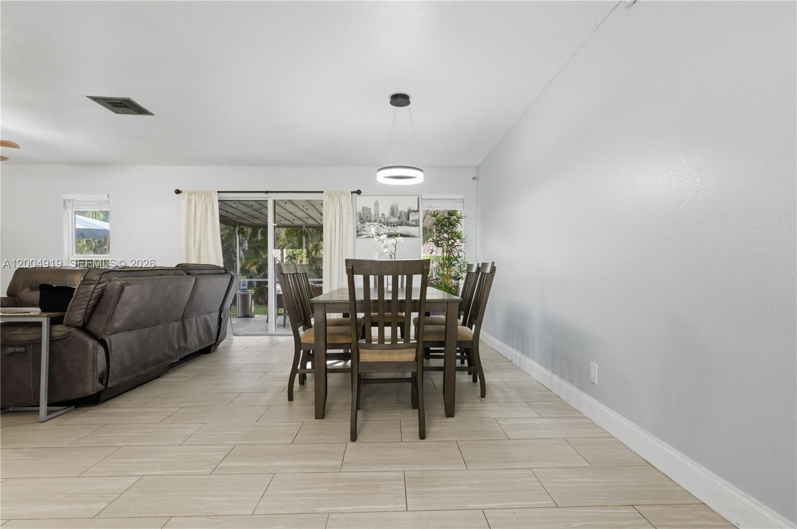 SOUTH SHORE 1 OF WELLINGTO - Residential