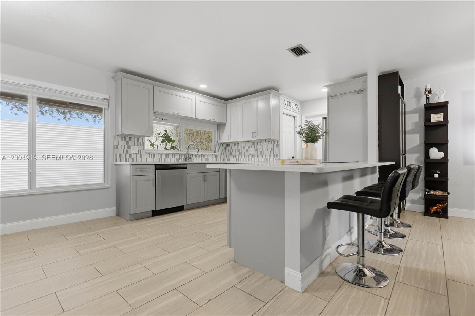 SOUTH SHORE 1 OF WELLINGTO - Residential