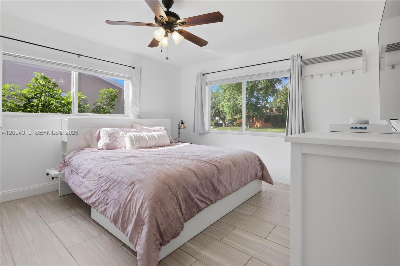 SOUTH SHORE 1 OF WELLINGTO - Residential