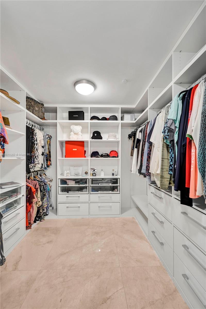 SAGE BEACH CONDO - Residential