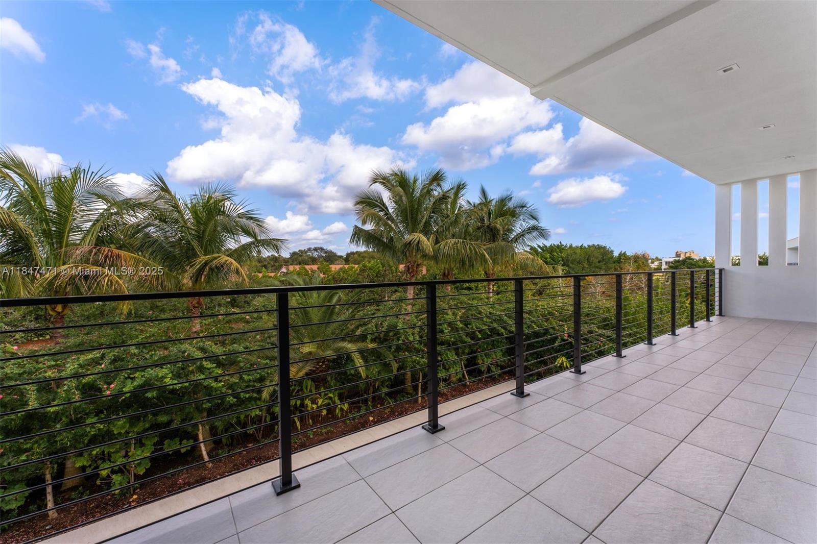 WESTON ESTATES - Residential