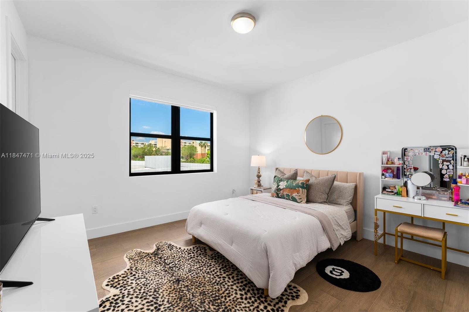 WESTON ESTATES - Residential