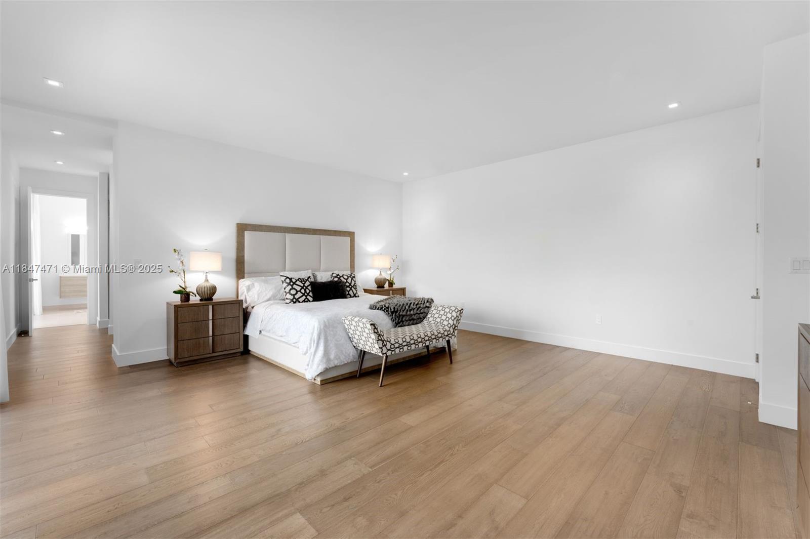 WESTON ESTATES - Residential