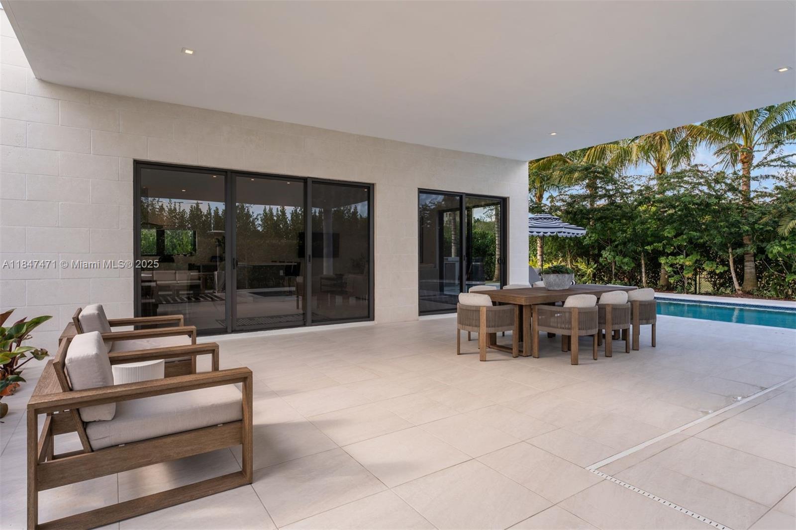 WESTON ESTATES - Residential