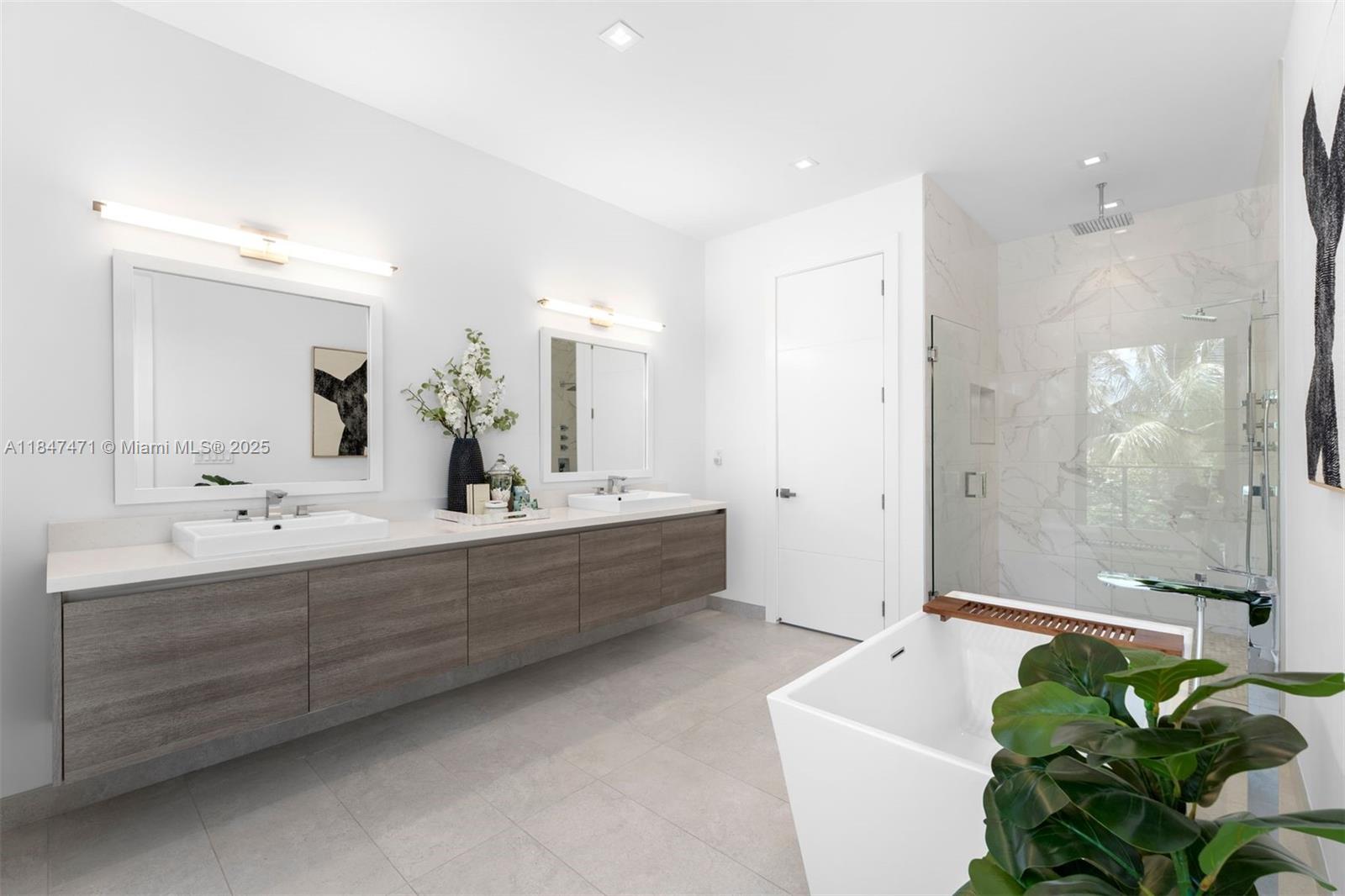 WESTON ESTATES - Residential