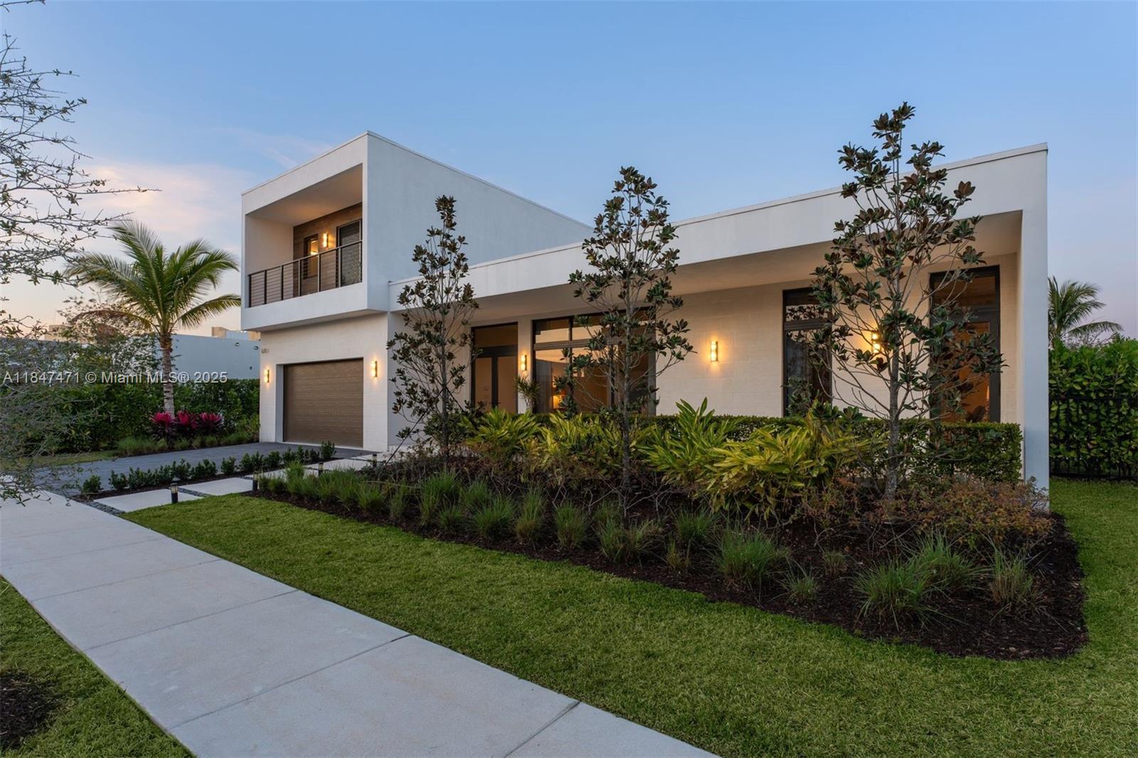 WESTON ESTATES - Residential