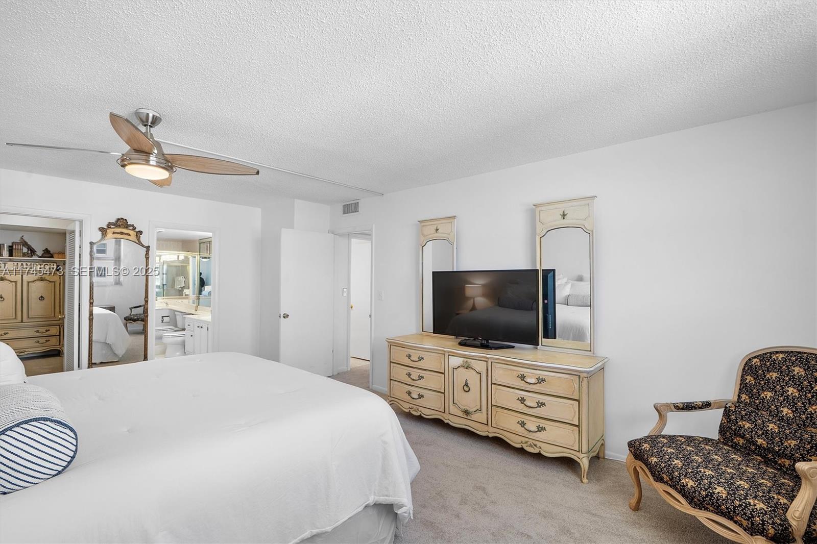 CAMBRIDGE TOWERS CONDO - Residential