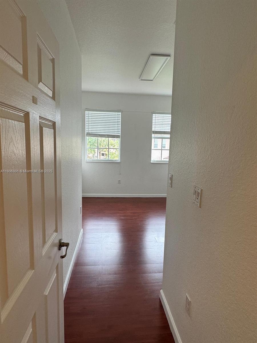 LAS BRISAS - Residential Lease