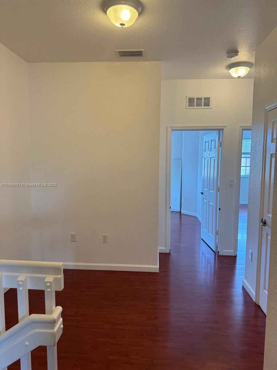 LAS BRISAS - Residential Lease