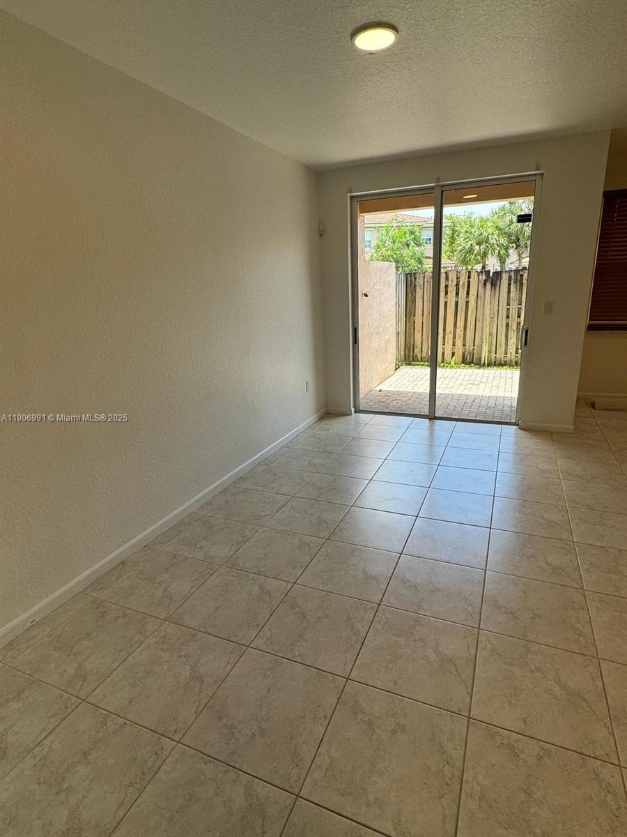 LAS BRISAS - Residential Lease