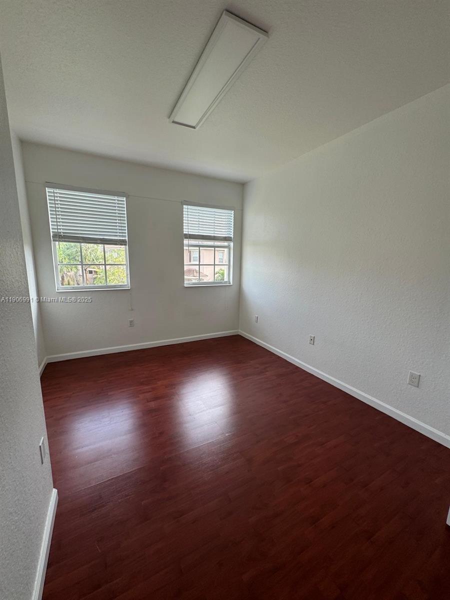 LAS BRISAS - Residential Lease