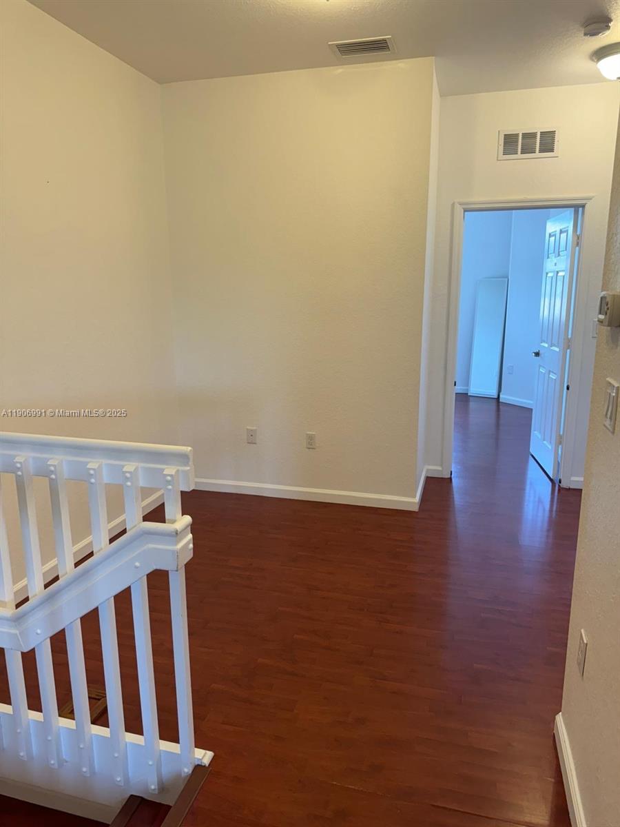 LAS BRISAS - Residential Lease