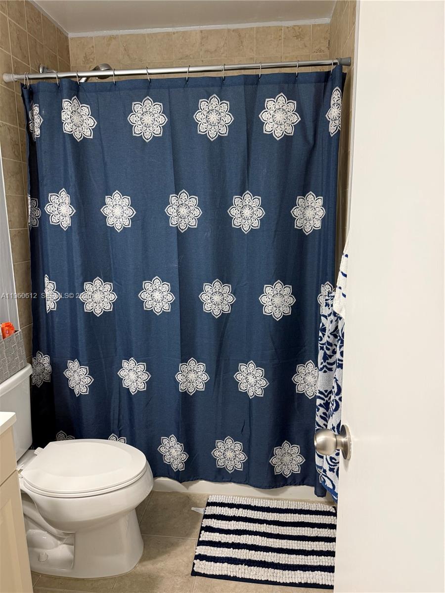 CATALONIA LAKE VILLAS - Residential