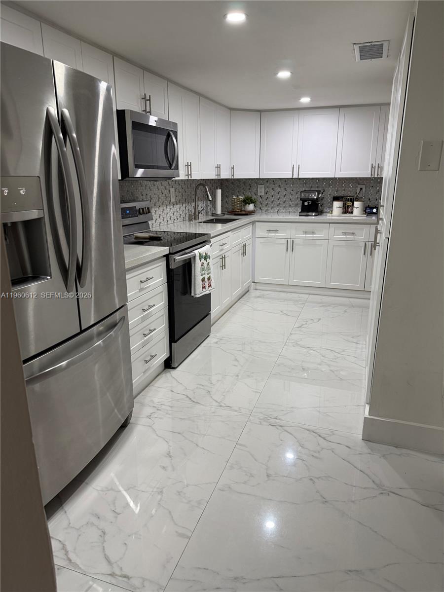 CATALONIA LAKE VILLAS - Residential