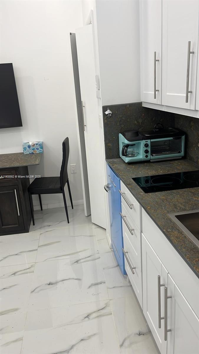 OCEANSIDE SEC ISLE OF NOR - Residential Lease