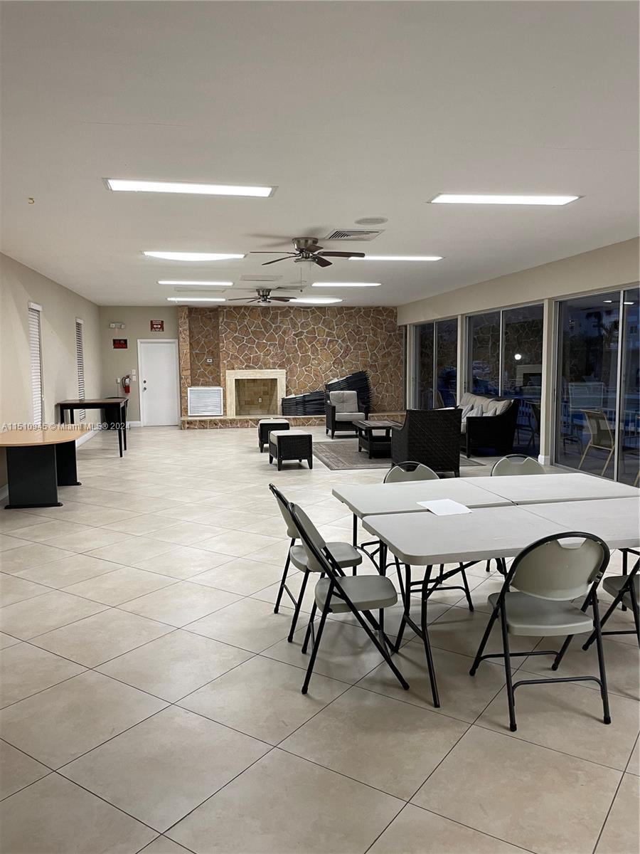 ARROWHEAD CONDO NO IX - Residential Lease