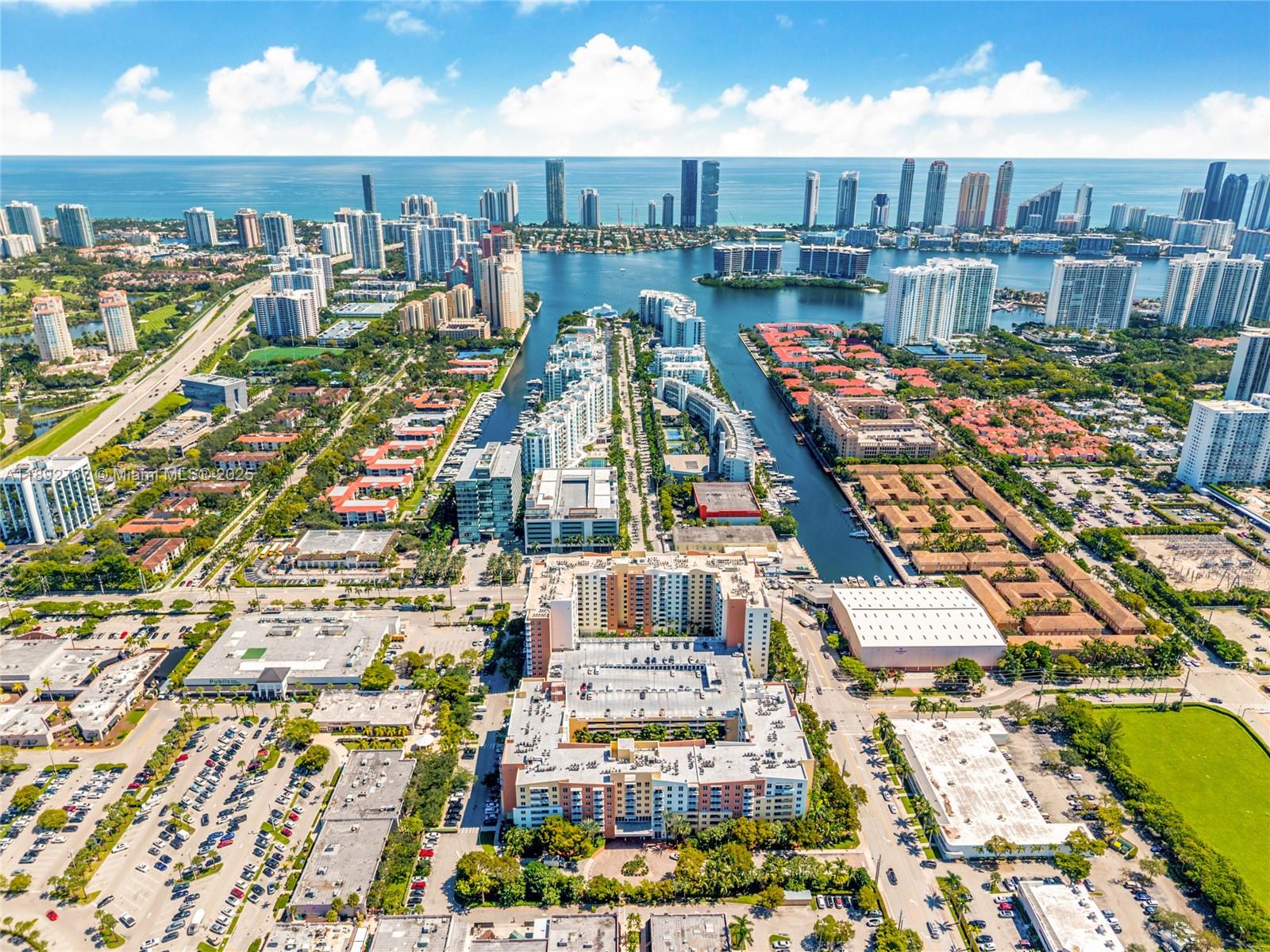VENTURE AT AVENTURA WEST - Residential