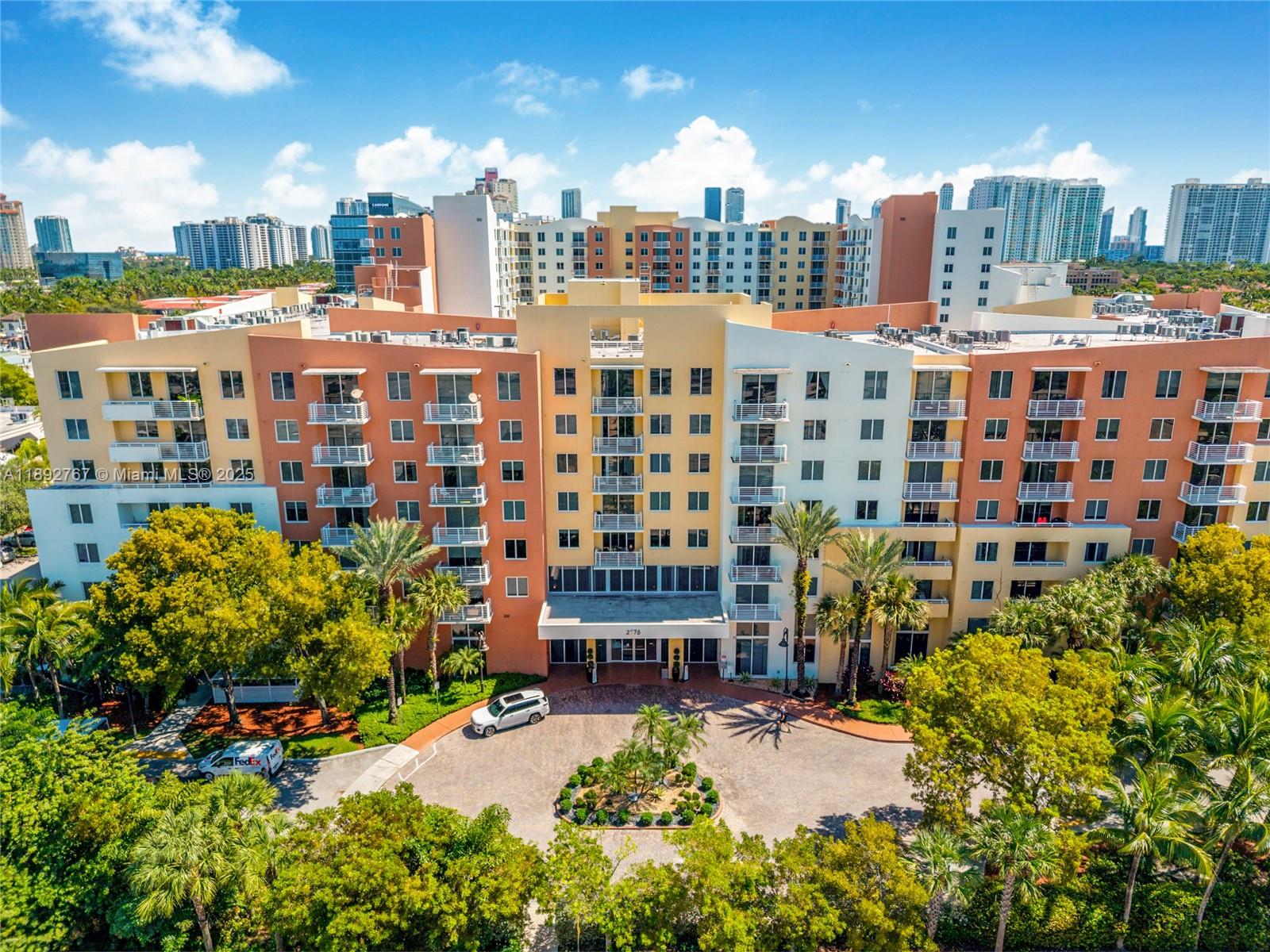 VENTURE AT AVENTURA WEST - Residential