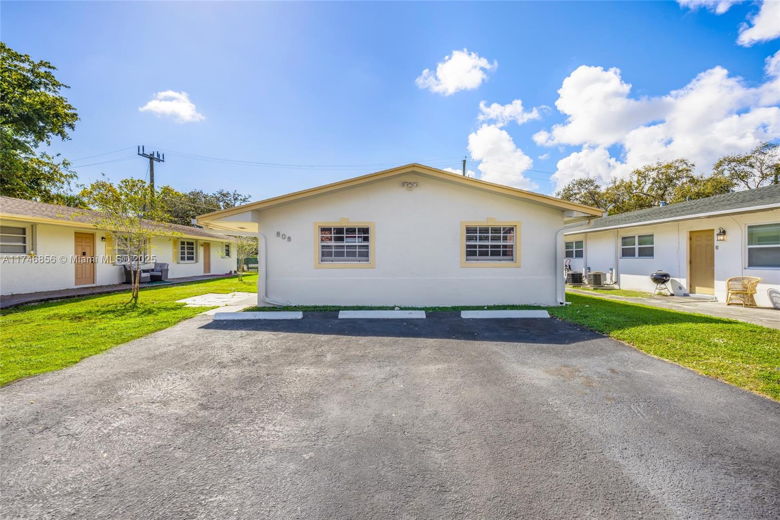 808 SW 30th St