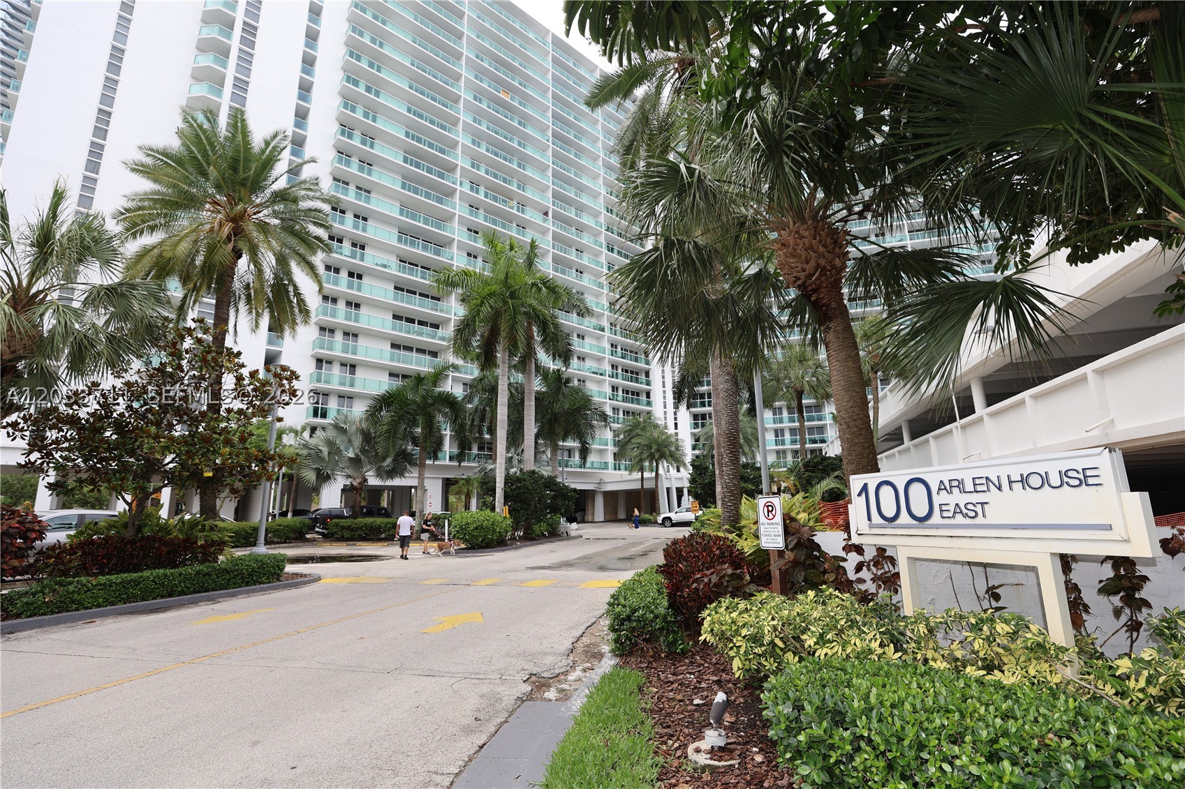 100 Bayview Dr 527