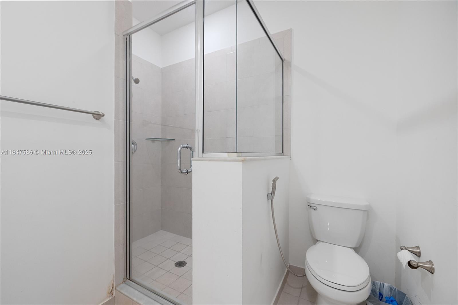 STELLAR PEMBROKE PINES - Residential Lease