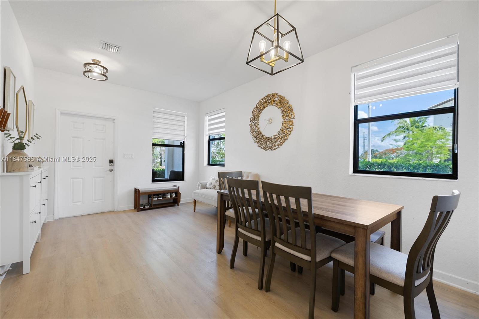 STELLAR PEMBROKE PINES - Residential Lease