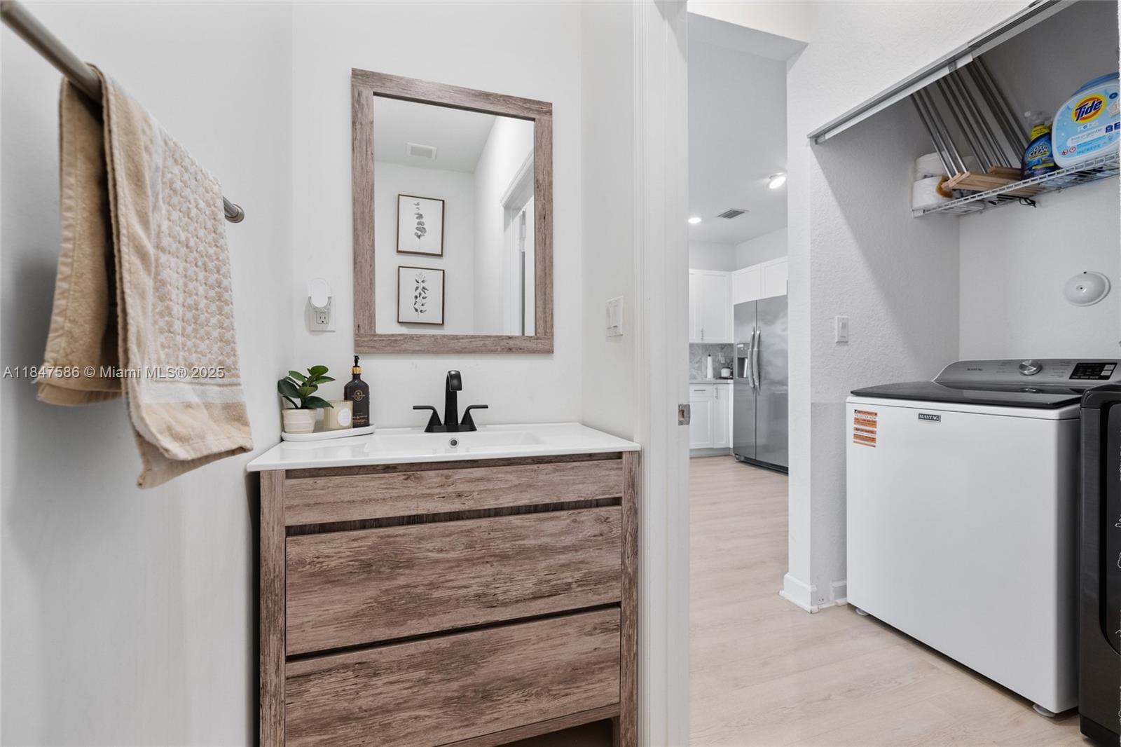 STELLAR PEMBROKE PINES - Residential Lease