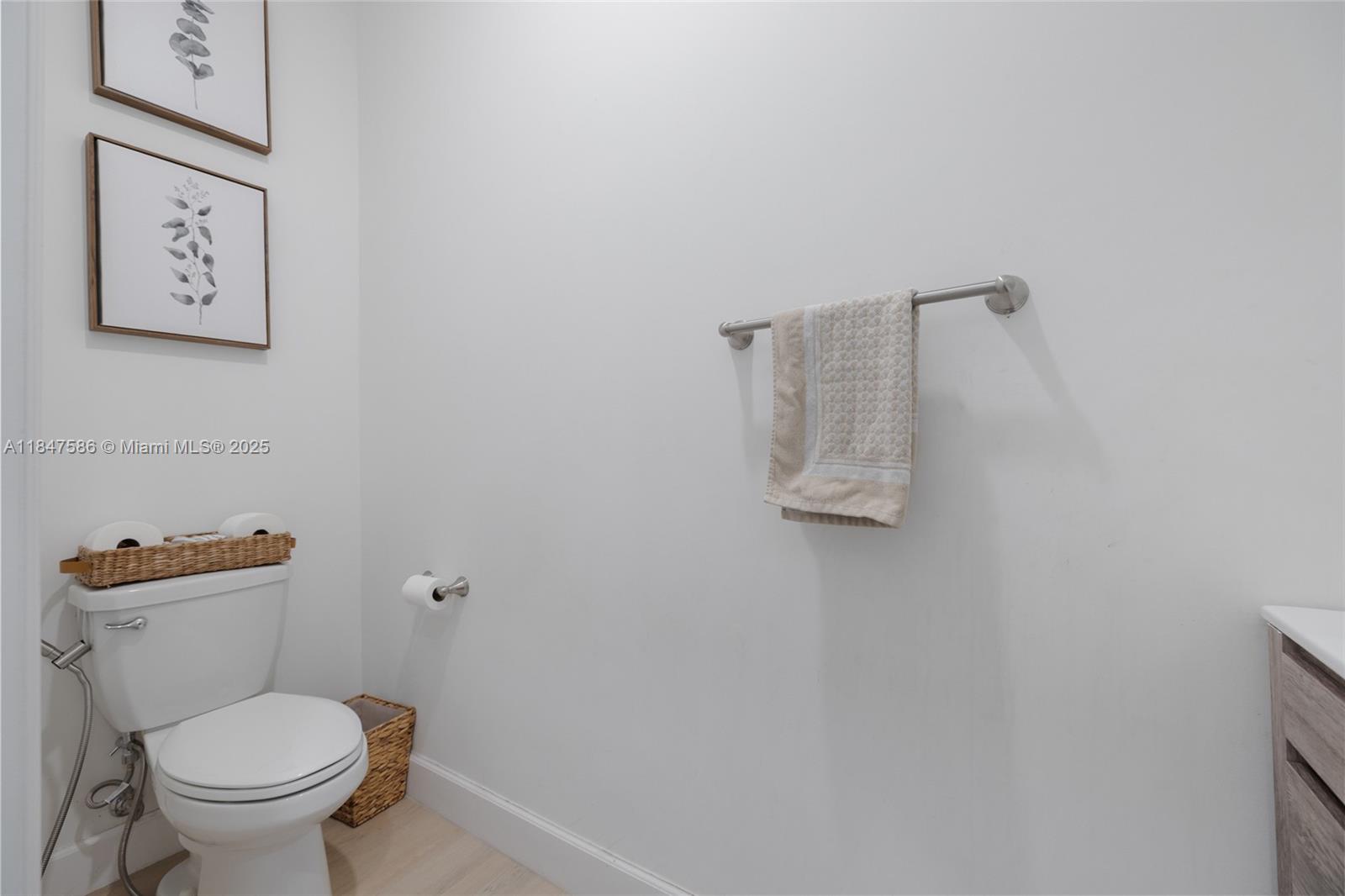 STELLAR PEMBROKE PINES - Residential Lease