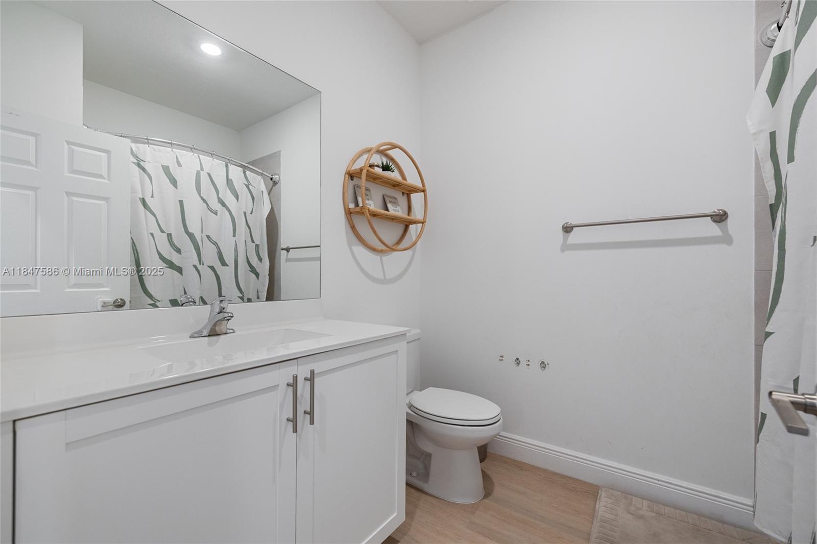 STELLAR PEMBROKE PINES - Residential Lease