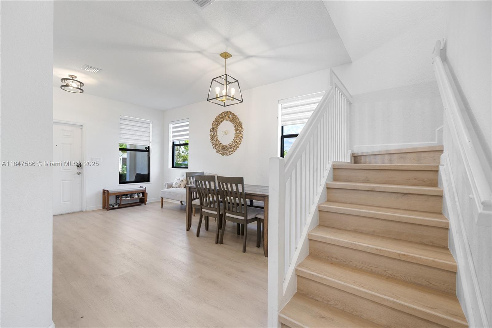 STELLAR PEMBROKE PINES - Residential Lease