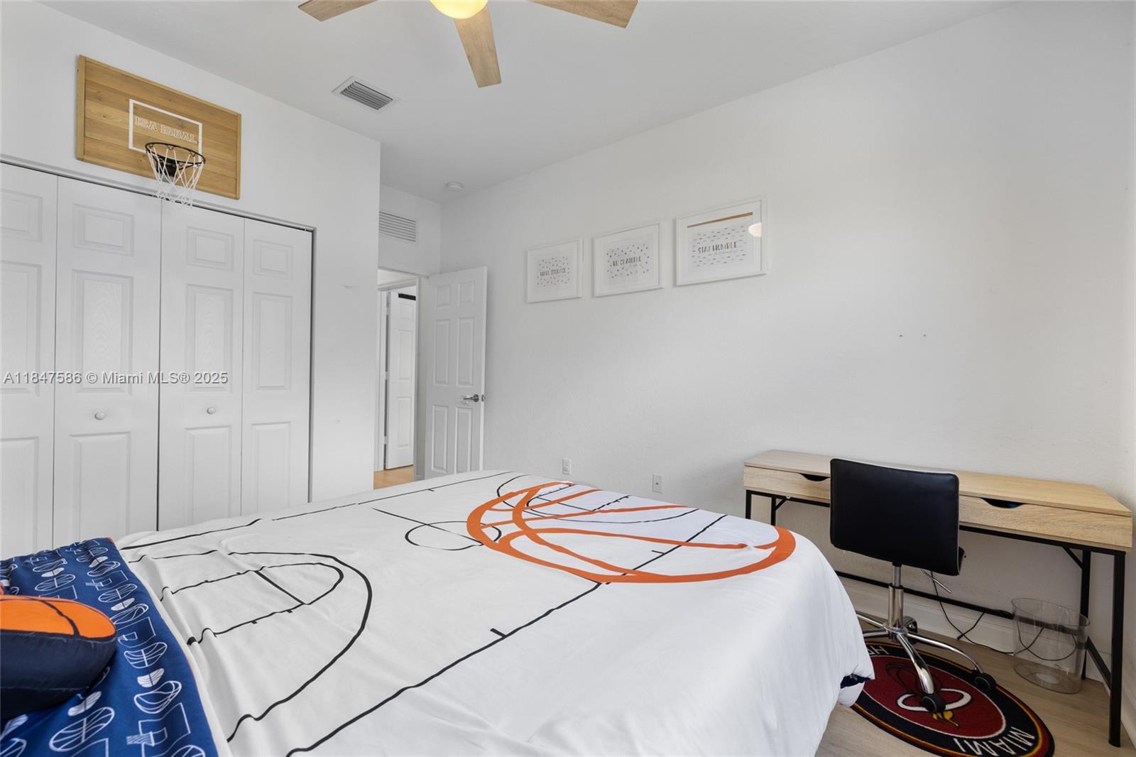 STELLAR PEMBROKE PINES - Residential Lease