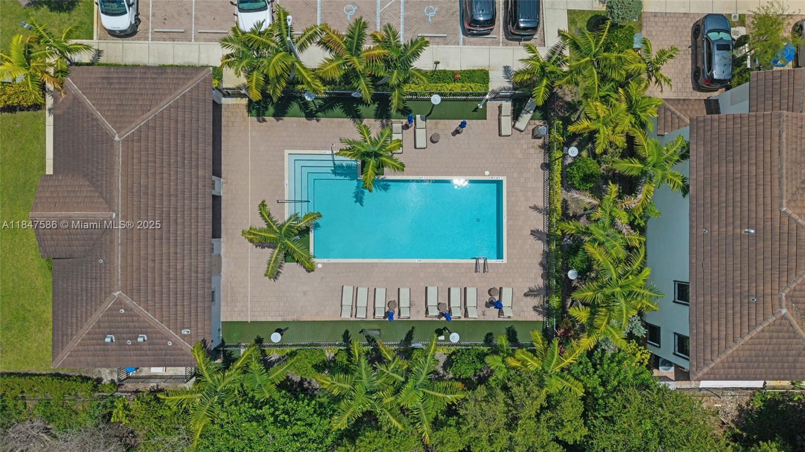 STELLAR PEMBROKE PINES - Residential Lease