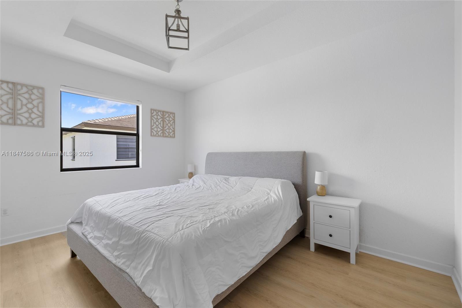 STELLAR PEMBROKE PINES - Residential Lease