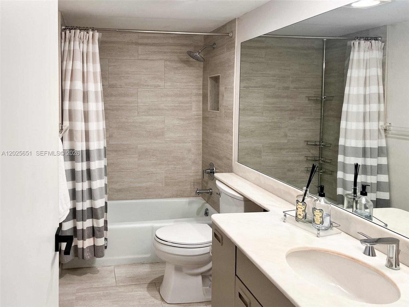KEY COLONY NO 4 CONDO - Residential