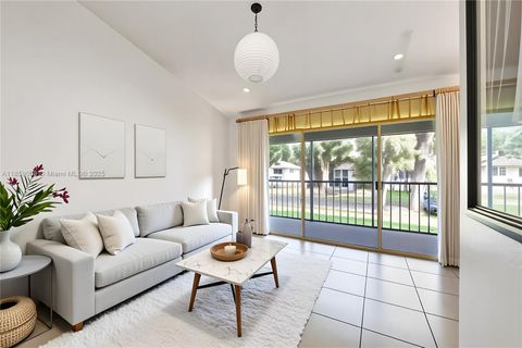 14006 SW 91st Ter 14006 Miami FL 33186