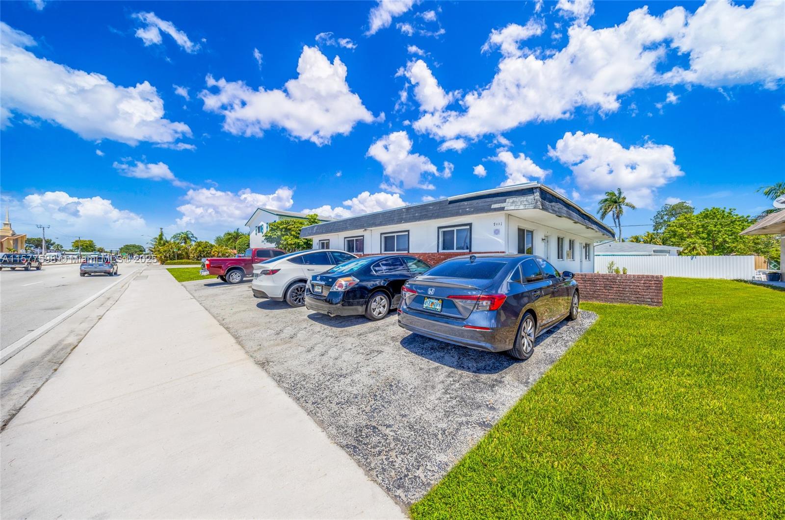 PEMBROKE PINES NO 3 - Residential Income