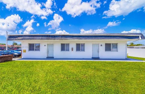 7031 Pembroke Rd Pembroke Pines FL 33023
