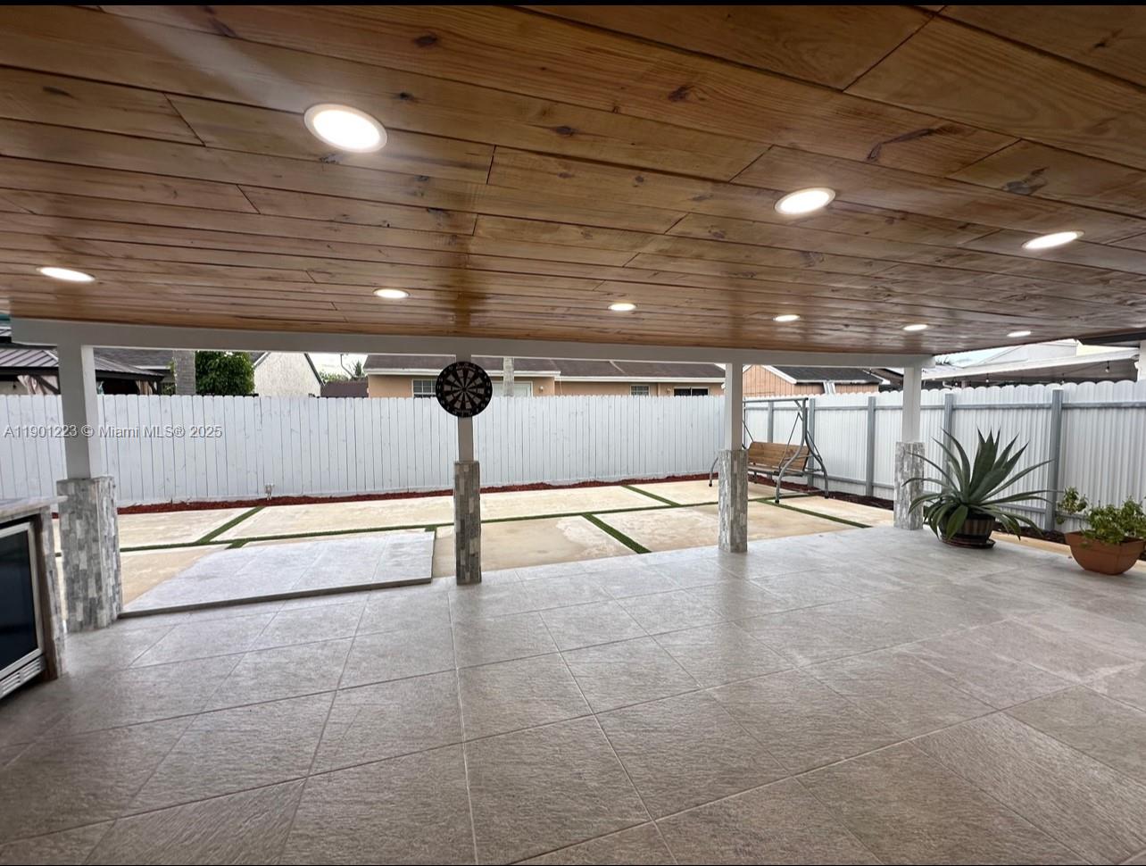 OAK PARK SEC 2 - Residential Lease