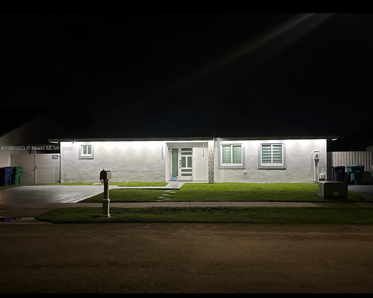 OAK PARK SEC 2 - Residential Lease