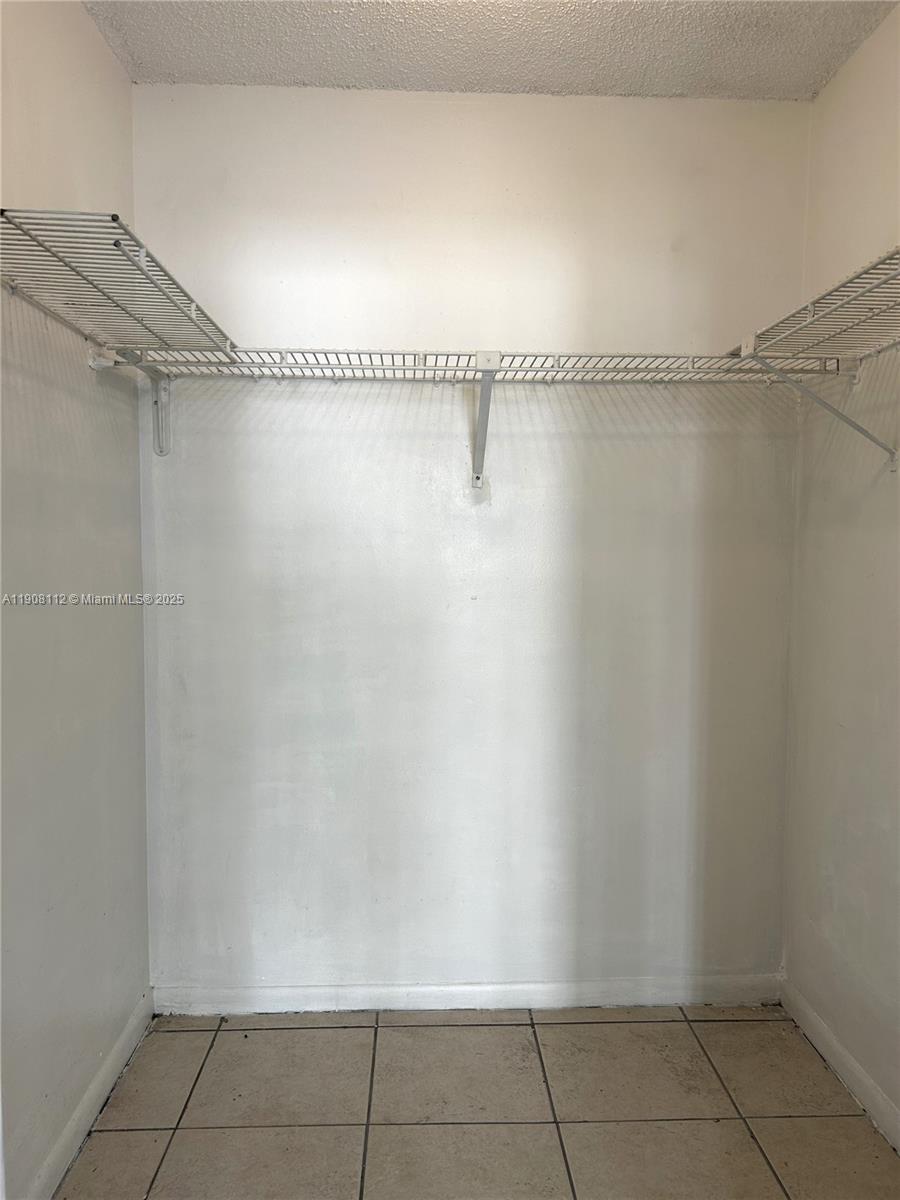 PLAZA OF AMERICAS CONDO P - Residential Lease