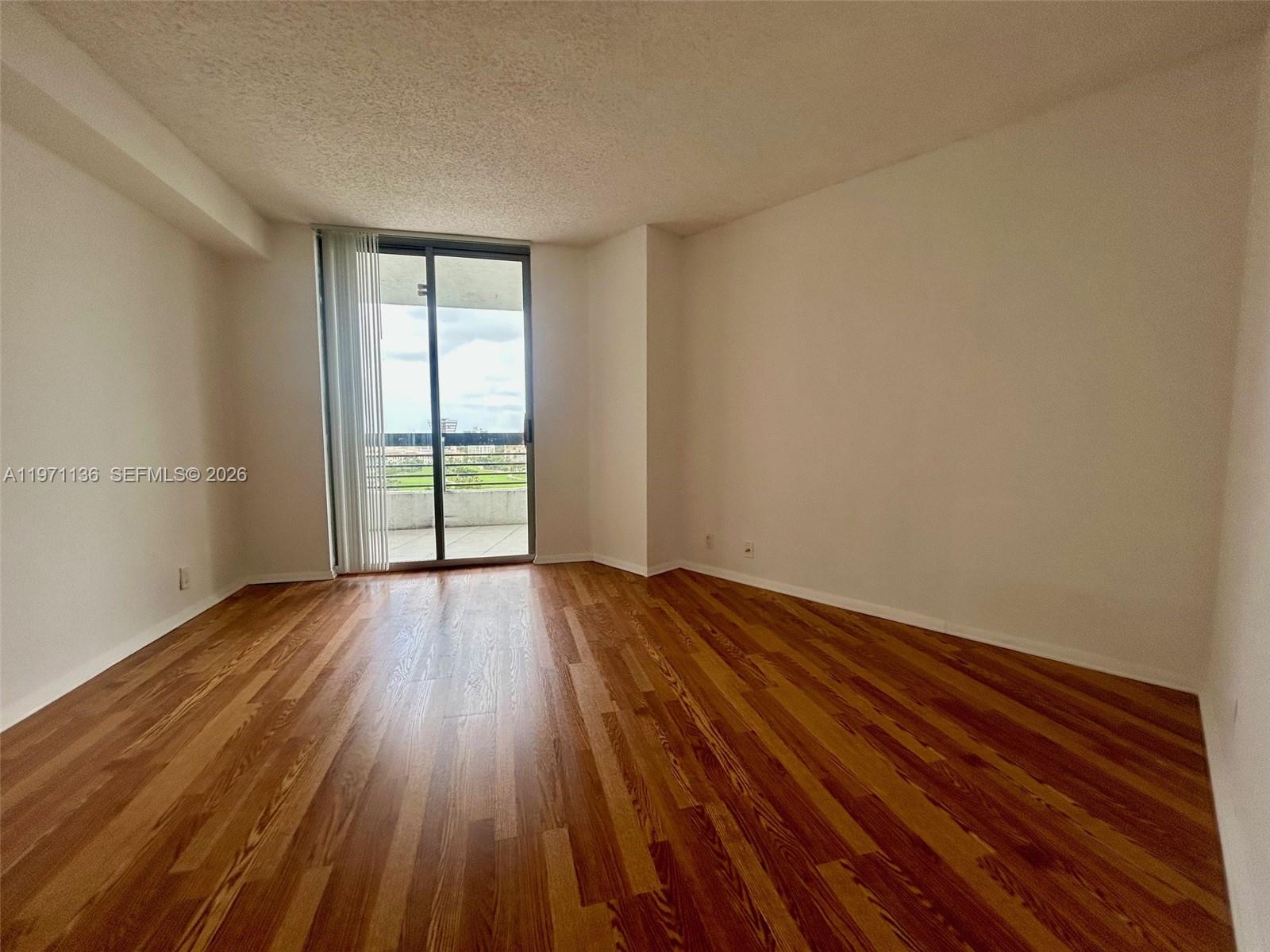 MYSTIC POINTE TOWER 600 C - Residential