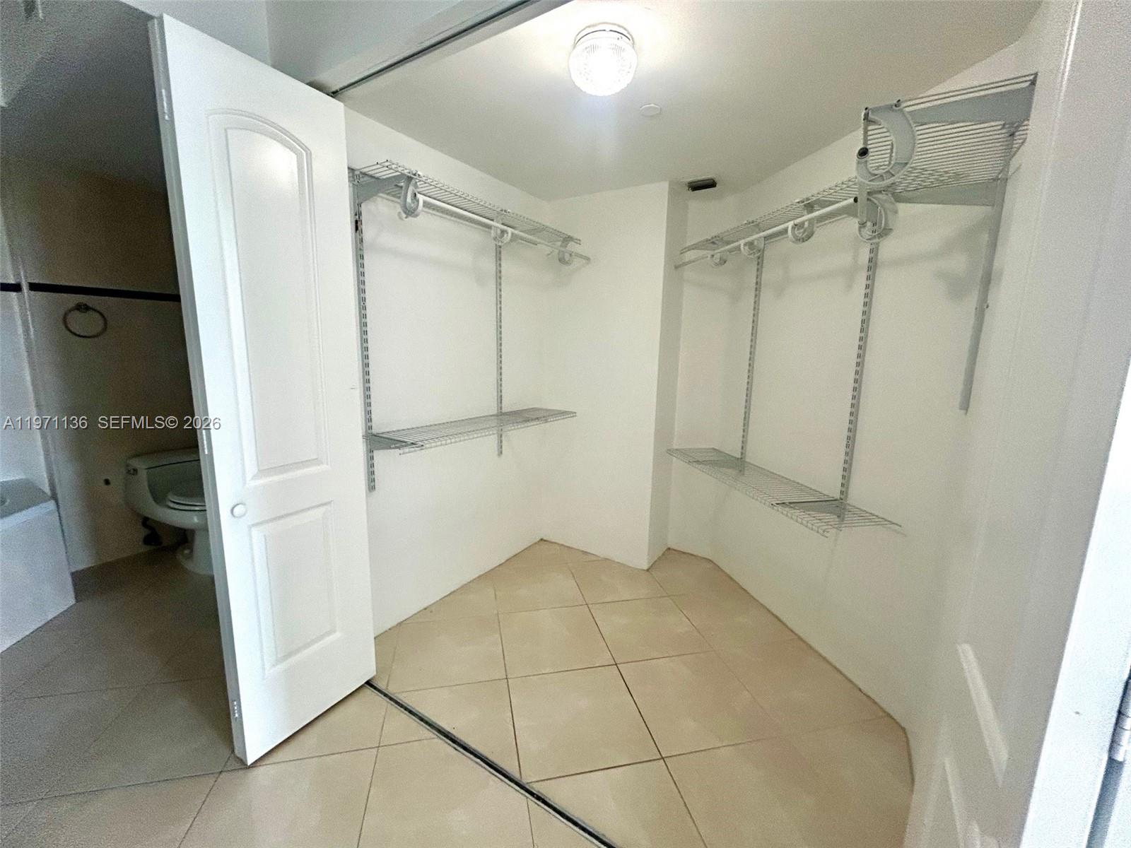 MYSTIC POINTE TOWER 600 C - Residential