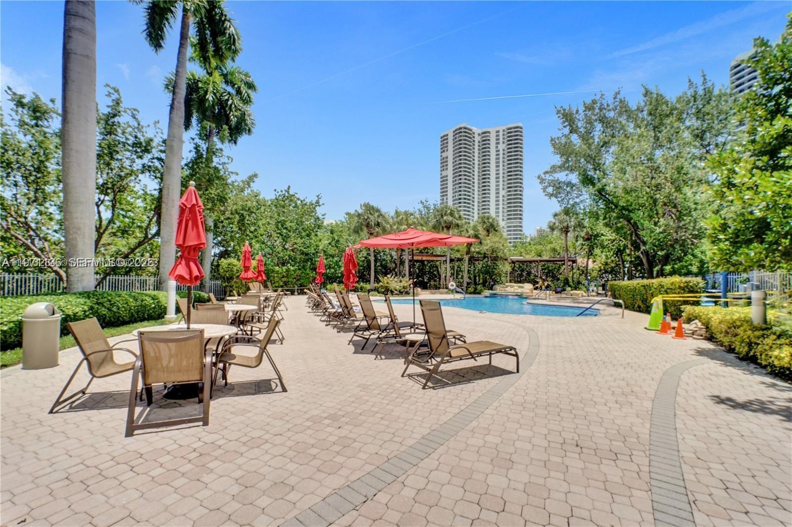 MYSTIC POINTE TOWER 600 C - Residential