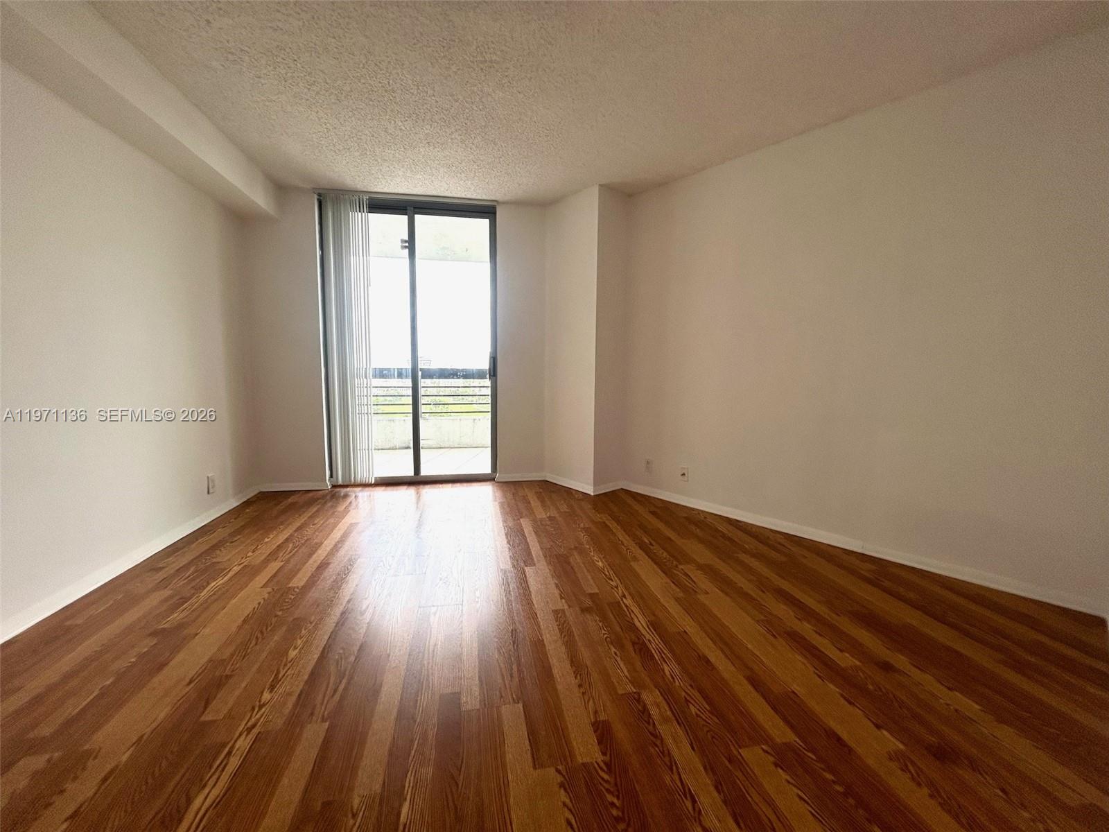 MYSTIC POINTE TOWER 600 C - Residential