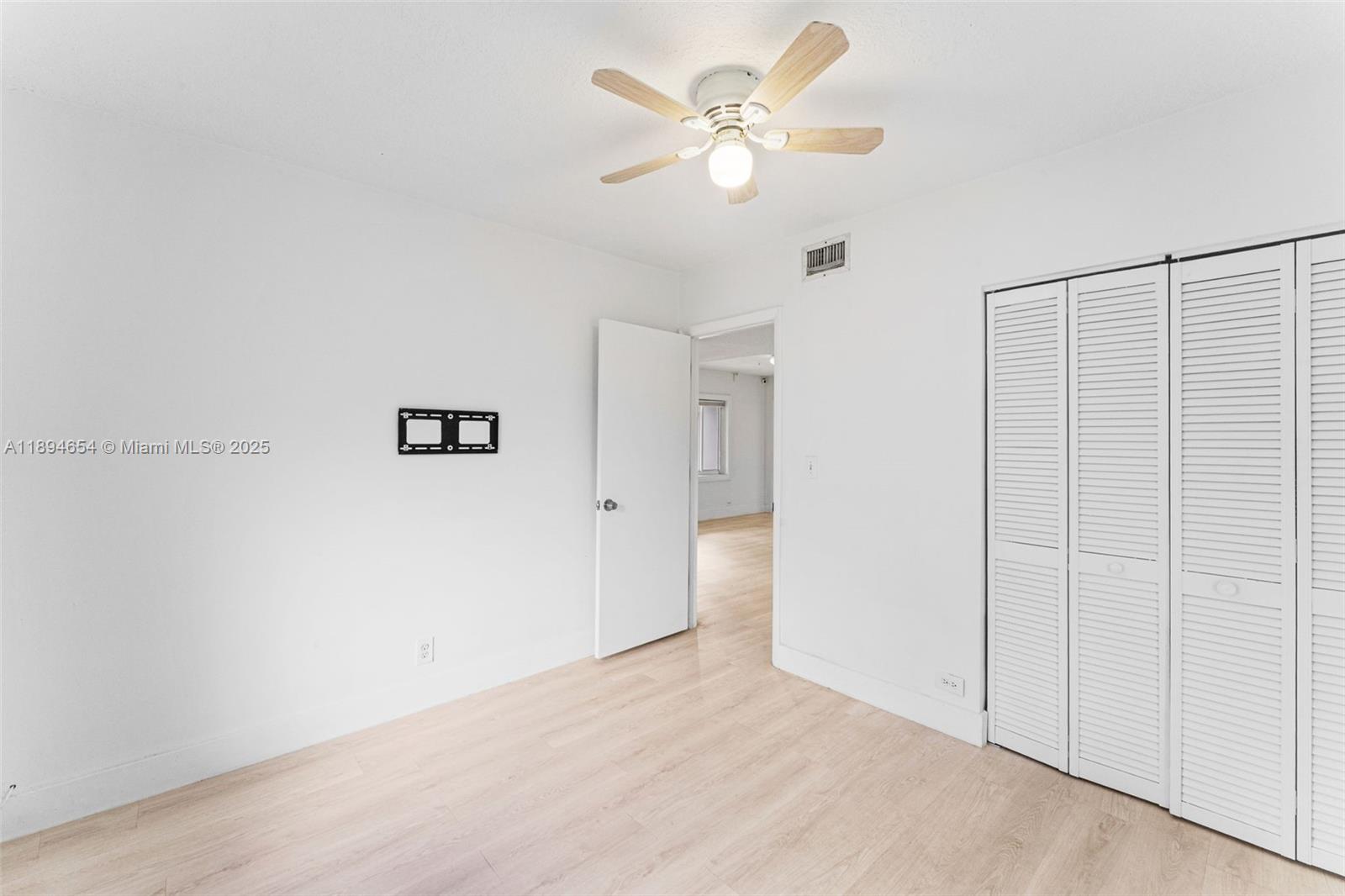 BUNCHE PARK - Residential