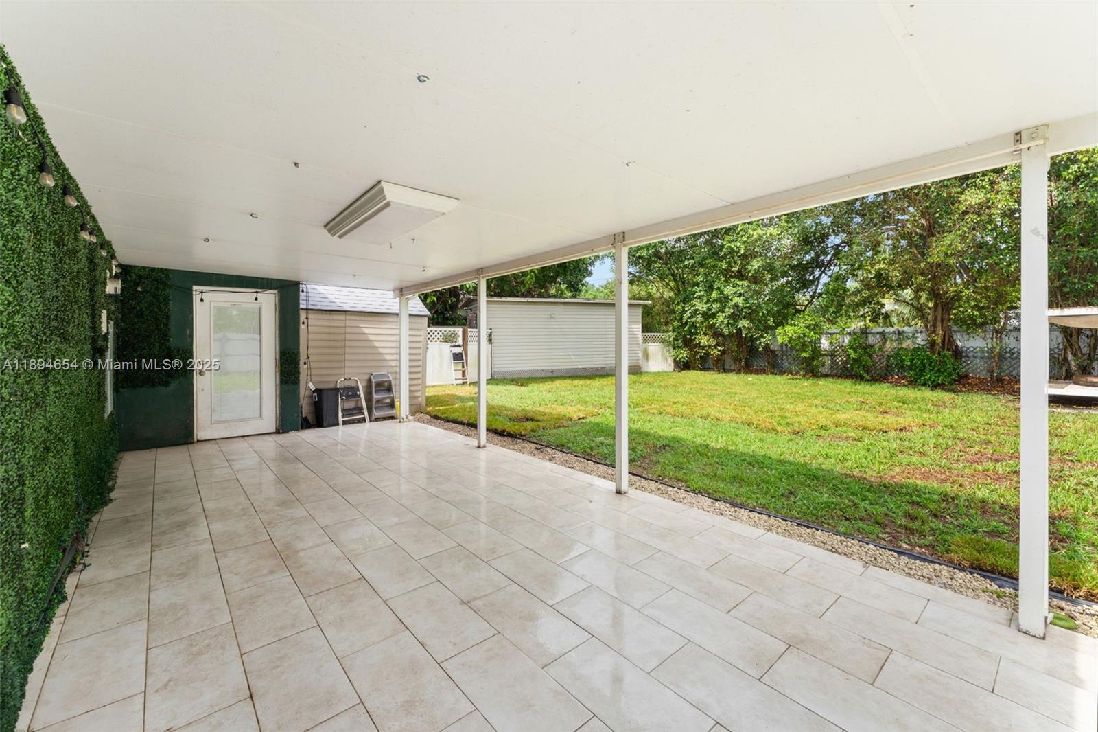 BUNCHE PARK - Residential