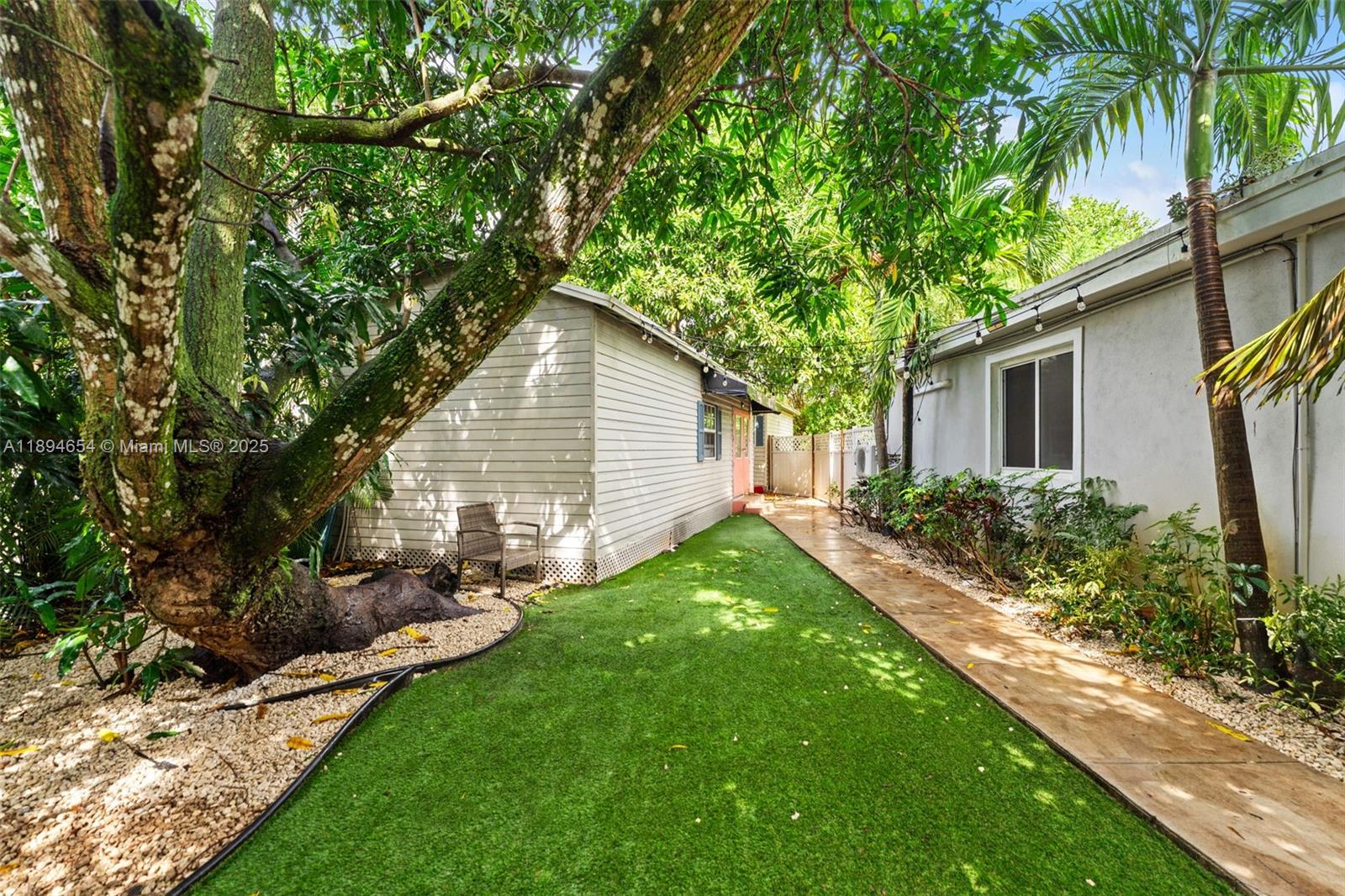 BUNCHE PARK - Residential