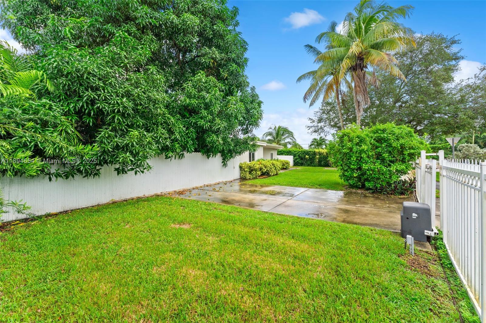 BUNCHE PARK - Residential